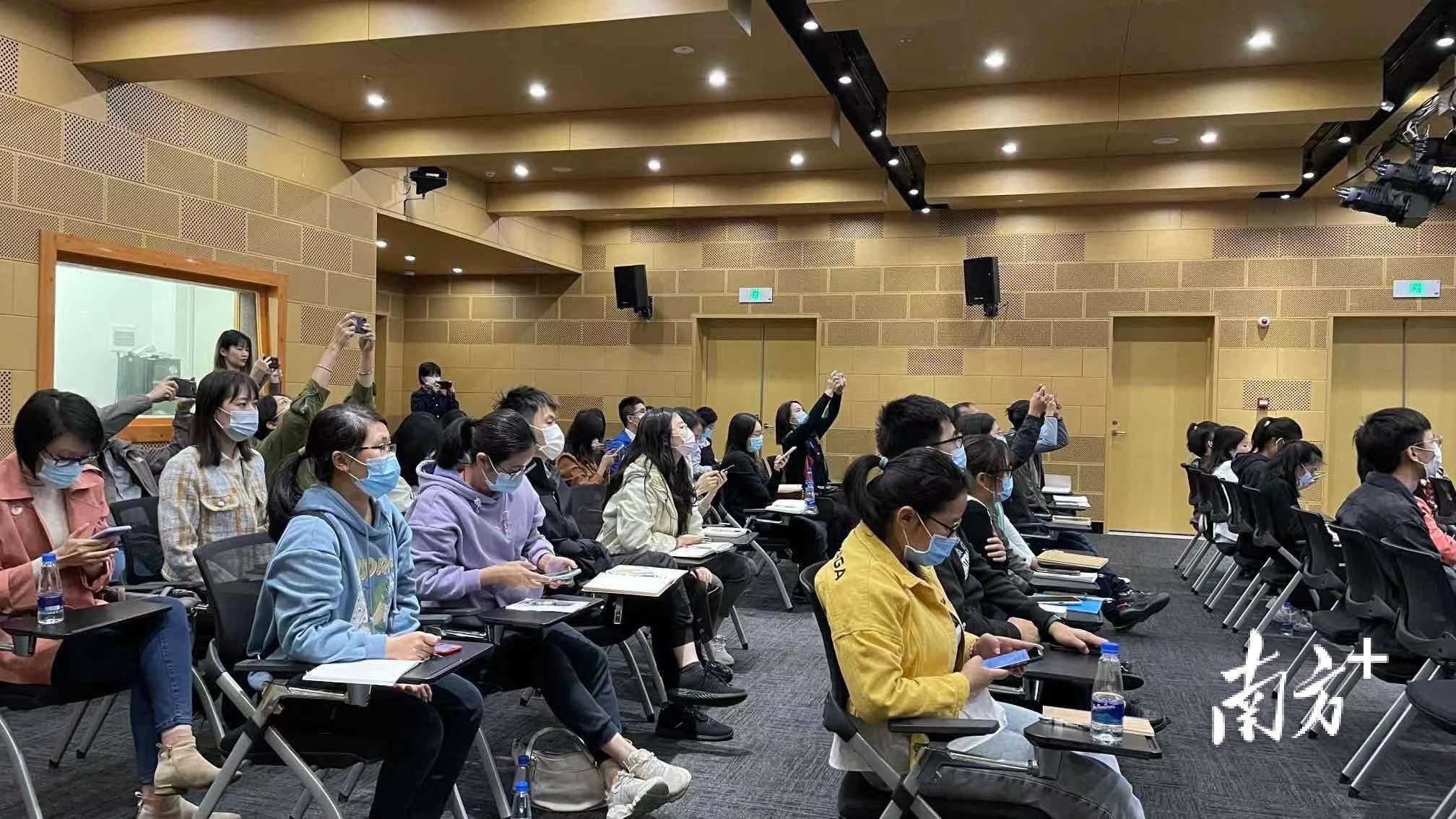 港澳宝典正版资料下载，权威指南与实用指南，港澳宝典，正版资料下载及权威实用指南