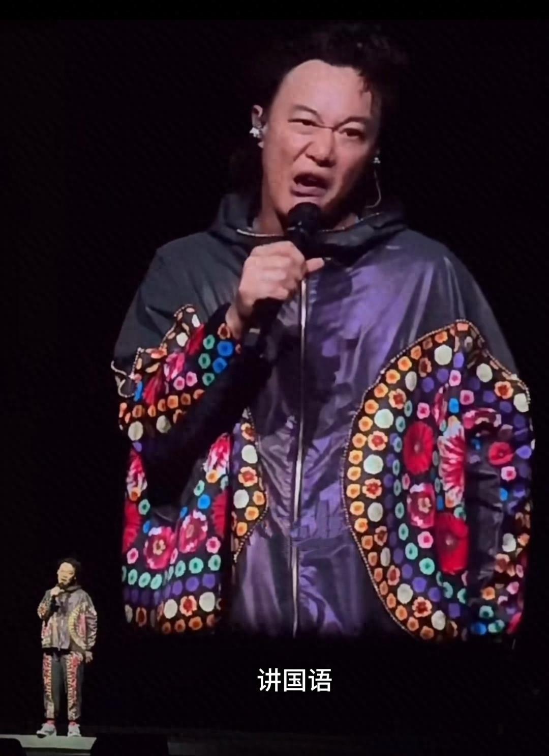 探索澳门未来，2025新澳门正版免费挂牌灯牌展望，澳门未来展望，探索新澳门正版挂牌灯牌至2025年发展之路