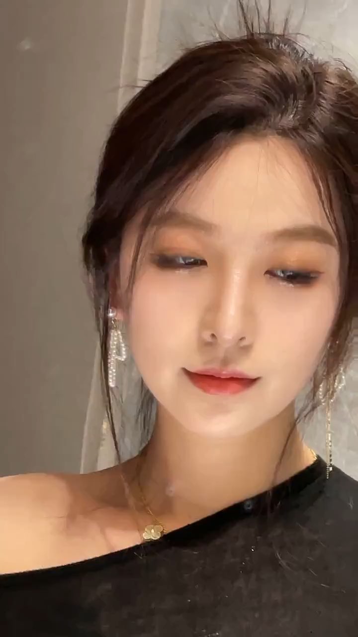 王中王美女一肖图，揭秘背后的故事与魅力，王中王美女一肖图，揭秘背后的故事与魅力探秘