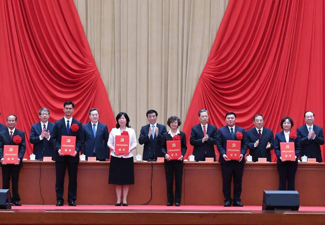 澳门一码一肖一特一中今晚——探寻幸运的秘密，澳门今晚一码一肖一特一中，揭秘幸运之门